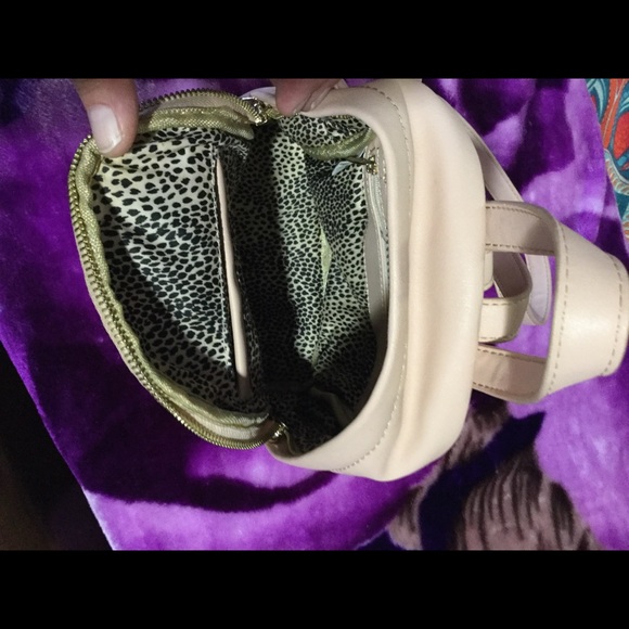 Small Light pink backpack - Picture 4 of 4